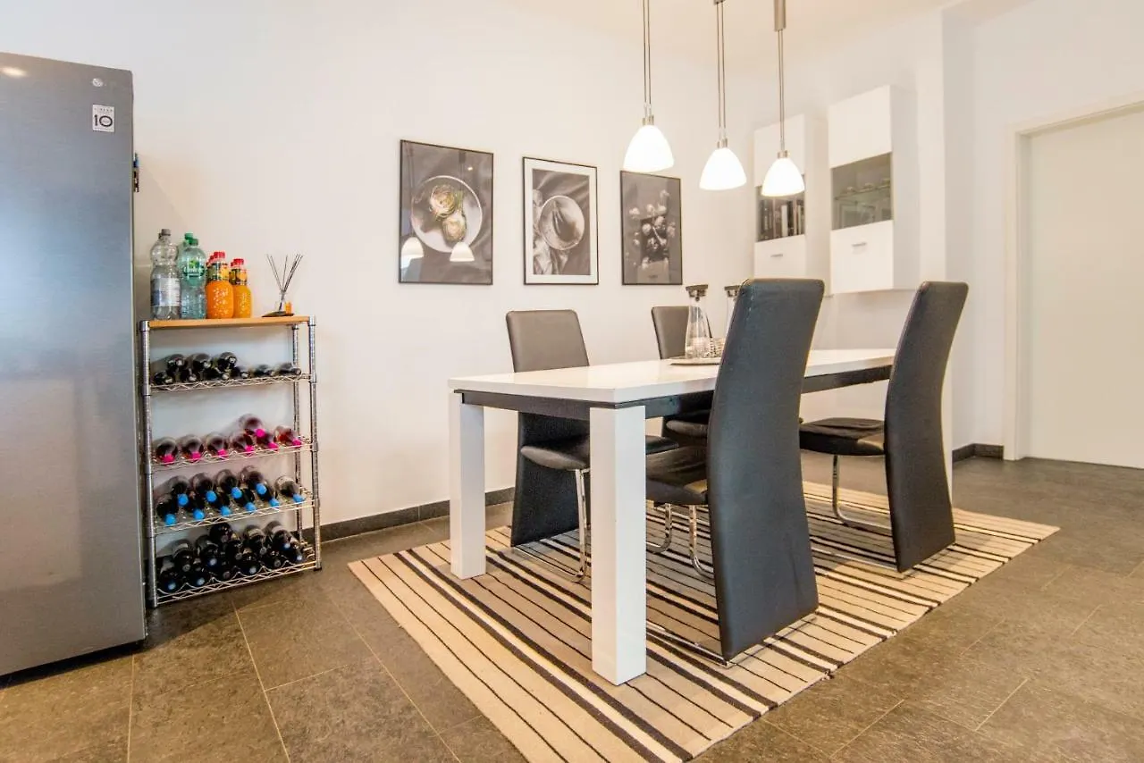דירה דיסלדורף White Lofty Und White Studio