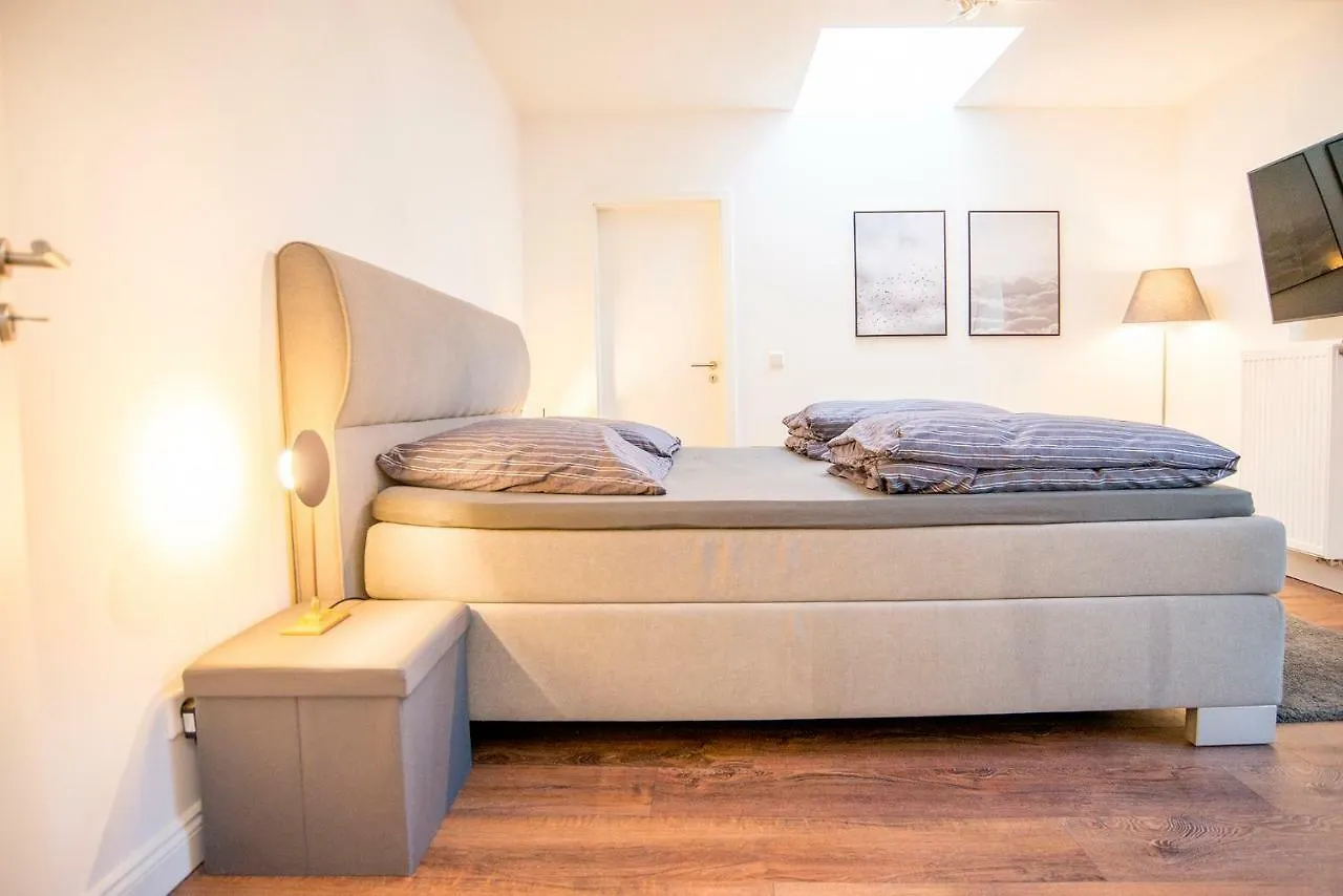 דיסלדורף White Lofty Und White Studio