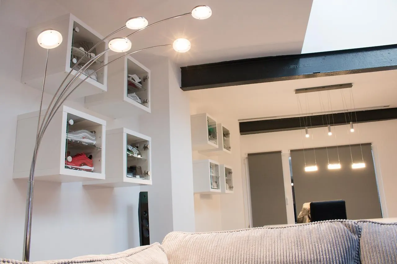 Appartement White Lofty Und White Studio Düsseldorf